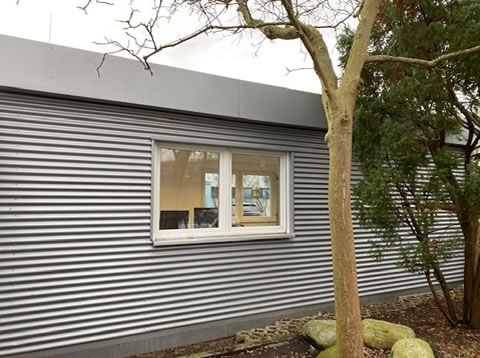 Bei MBN-Modulwelt Lars Hoppe GmbH knnen Sie hochwertige Brocontainer mieten oder auch passende Sanitrcontainer. Weitere Containeranlagen knnen Sie bei Uns planen lassen und mieten im Raum Hannover, Bielefeld, Braunschweig, Celle, Hildesheim und Paderborn.