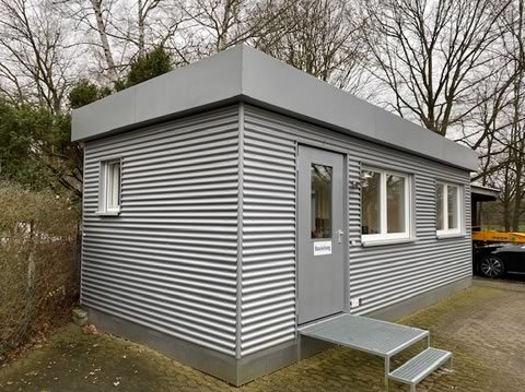 Bei MBN-Modulwelt Lars Hoppe GmbH knnen Sie hochwertige Brocontainer mieten oder auch passende Sanitrcontainer. Weitere Containeranlagen knnen Sie bei Uns planen lassen und mieten im Raum Hannover, Bielefeld, Braunschweig, Celle, Hildesheim und Paderborn.