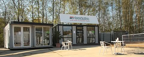 Bei MBN-Modulwelt Lars Hoppe GmbH k�nnen Sie hochwertige B�rocontainer mieten oder auch passende Sanit�rcontainer. Weitere Containeranlagen k�nnen Sie bei Uns planen lassen und mieten im Raum Hannover, Bielefeld, Braunschweig, Celle, Hildesheim und Paderborn.